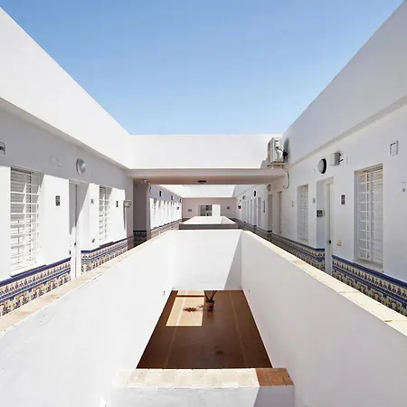 Artico 205 كونيل ذي لا فرونتيرا